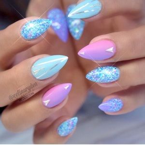 Meet your Posher, Assata